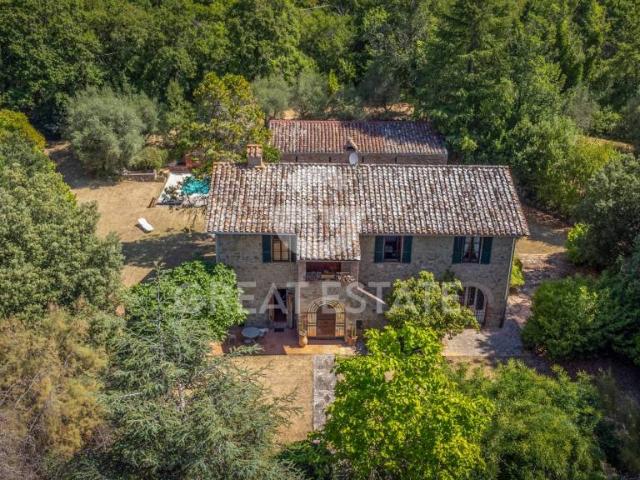 Rustico in vendita a Colognola, Cenerente