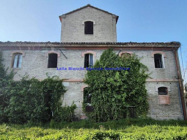 Rustico in vendita a Pian di Dondola, Marche