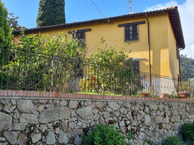 Rustico in vendita a Ricciano, Uzzano E Castello