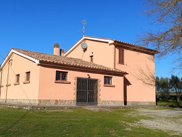 Rustico in vendita a Piancastagnaio, Siena