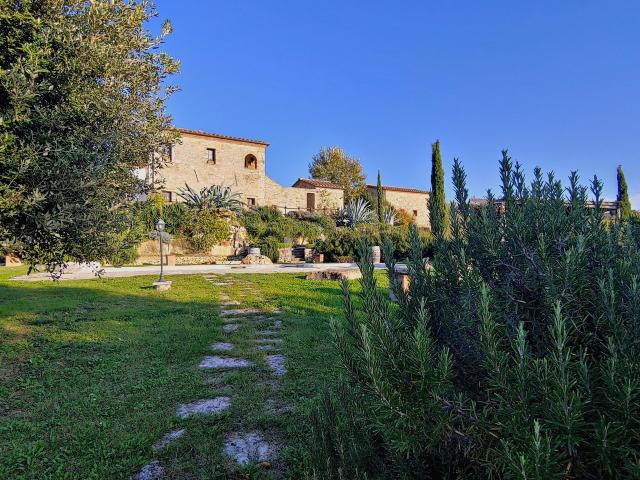 Rustico in vendita a Rapolano Terme, Toscana