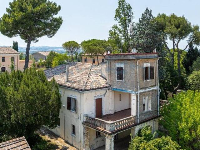 Rustico in vendita a Rimini, Reggio Emilia