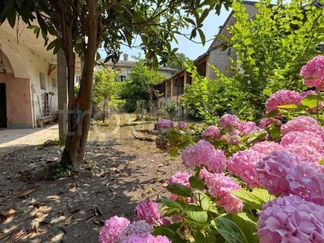 Rustico in vendita a Rivanazzano, Lombardia