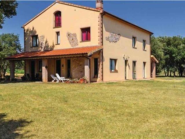 Rustico in vendita a Roccastrada, Toscana