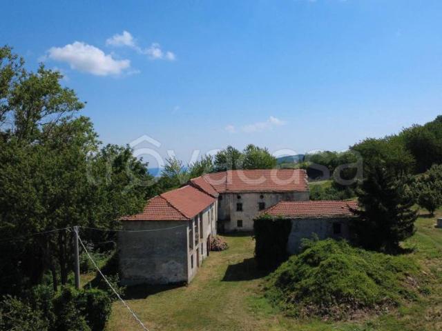 Rustico in vendita a Piemonte, Asti