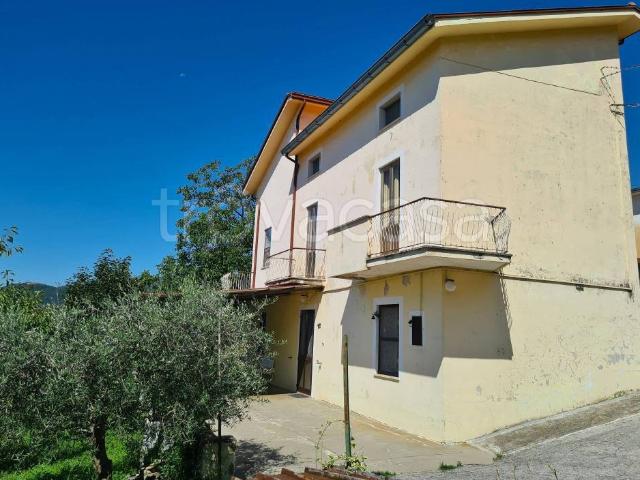 Rustico in vendita a San Donato Val Di Comino, Lazio