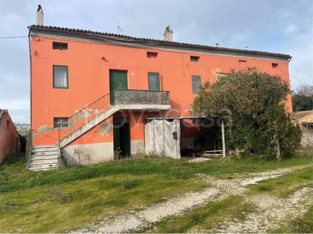 Rustico in vendita a Marche, Macerata