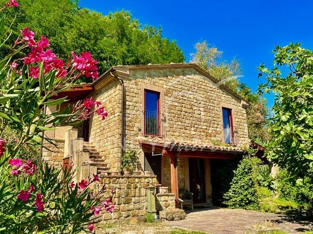Casa in vendita a Marche, Macerata