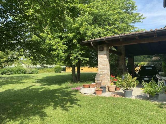 Rustico in vendita a San Giorgio Piacentino, Reggio Emilia