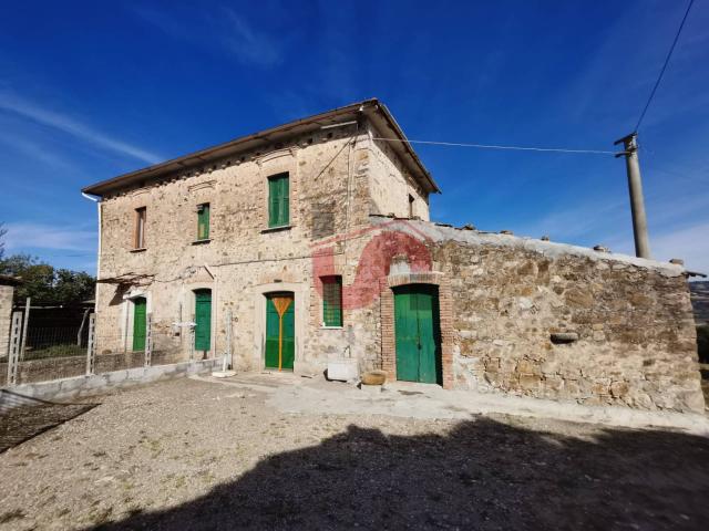 Rustico in vendita a San Nicola Manfredi, Campania