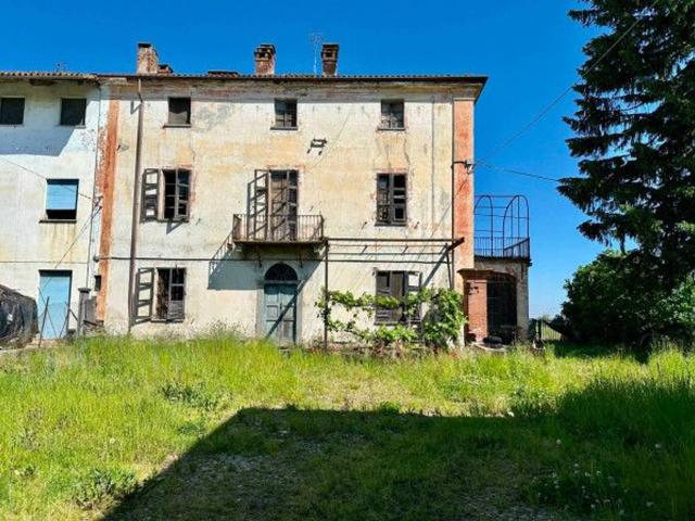 Rustico in vendita a San Salvatore, Piemonte