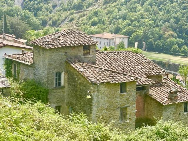 Terreno in vendita a Seravezza, Toscana