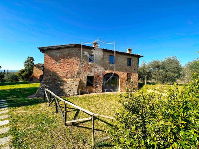 Rustico in vendita a Pian delle Fornaci, Siena