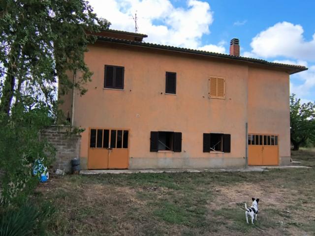 Rustico in vendita a Unione di Comuni Montani Colline del Fiora, Sorano