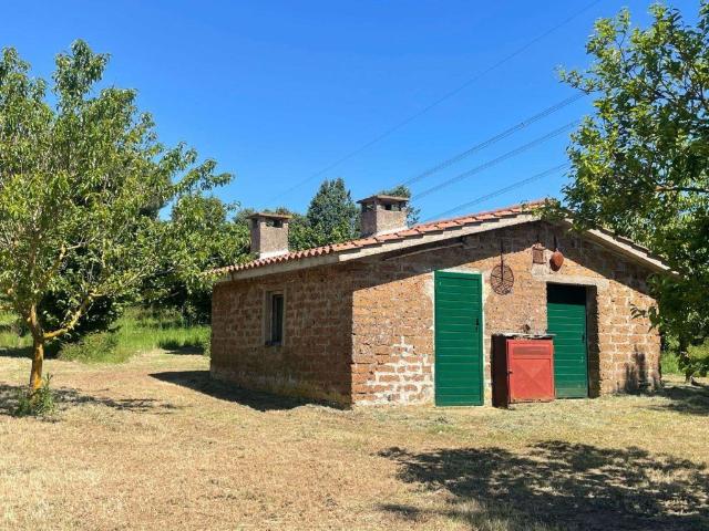 Rustico in vendita a Soriano Nel Cimino, Lazio