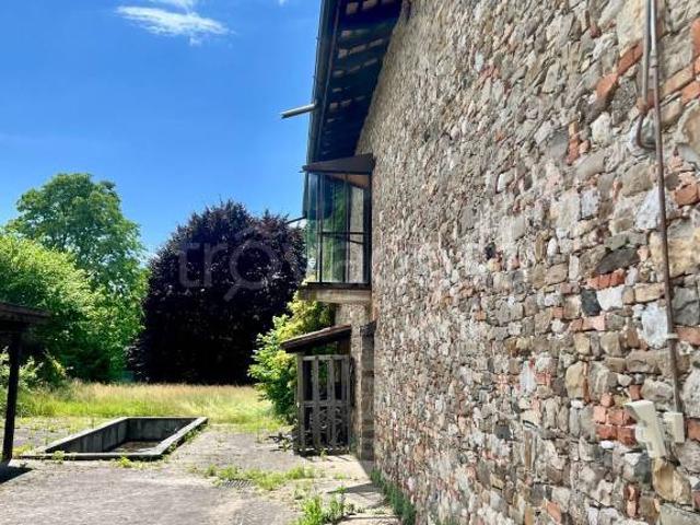Rustico in vendita a Tarcento, Friuli-Venezia Giulia