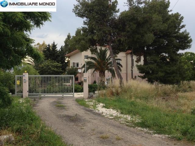 Rustico in vendita a Termoli, Molise