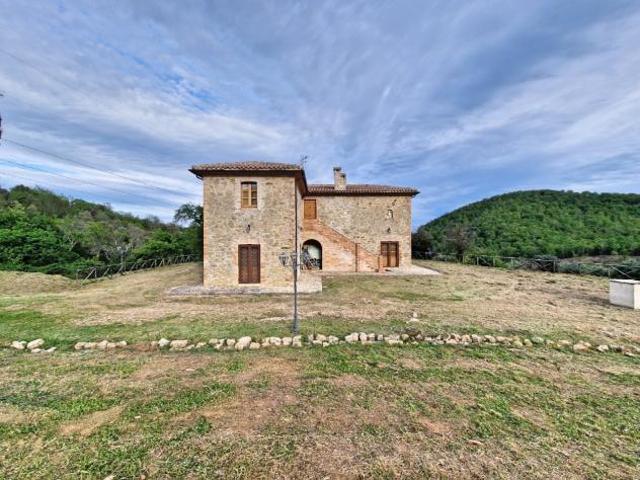 Terreno in vendita a Izzalini, Umbria