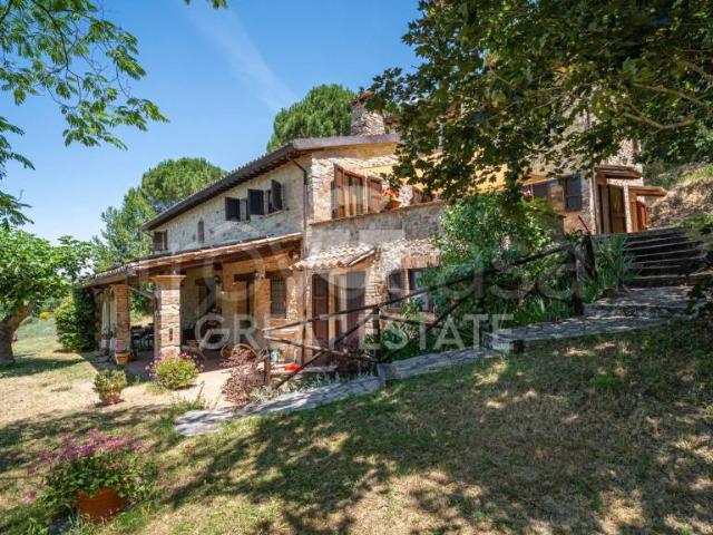 Rustico in vendita a Frontignano, Izzalini