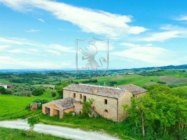 Rustico in vendita a Torrita, Toscana