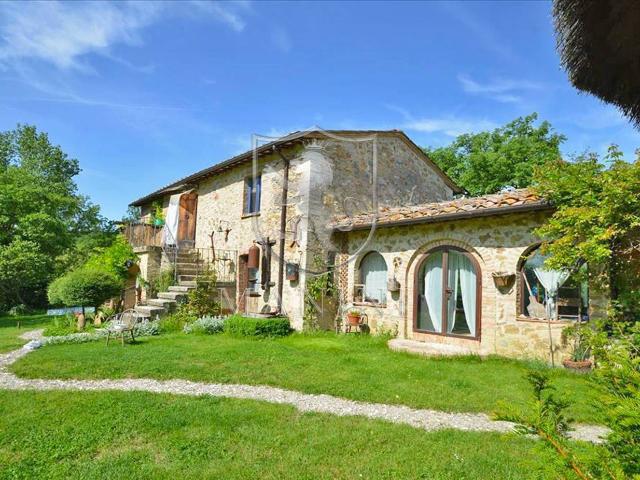 Rustico in vendita a Trequanda, Toscana