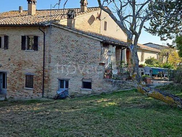 Rustico in vendita a Pallino, Marche