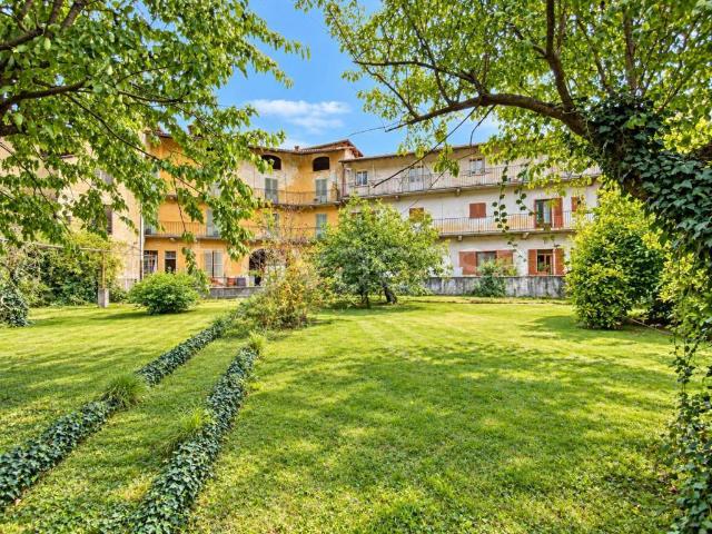 Rustico in vendita a Crevola Sesia, Varallo