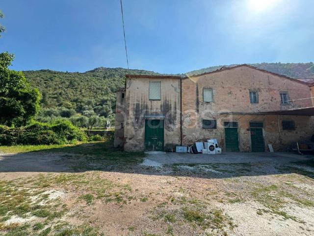 Rustico in vendita a San Giovannialla Vena, Toscana