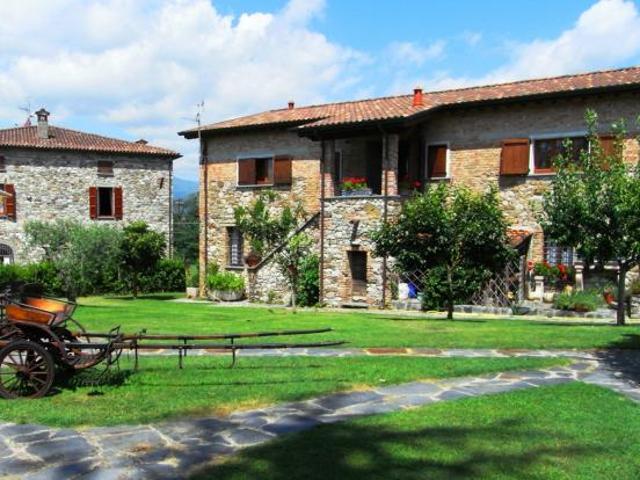 Terreno in vendita a Villafranca in Lunigiana, Massa-Carrara