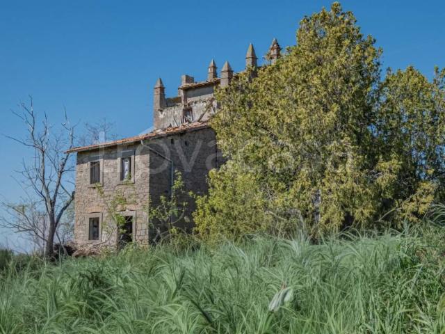 Rustico in vendita a Viterbo, Lazio