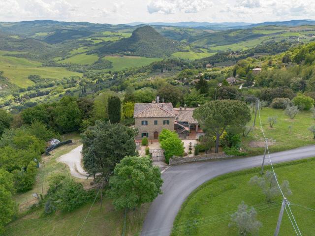 Casa in vendita a Volterra, Toscana