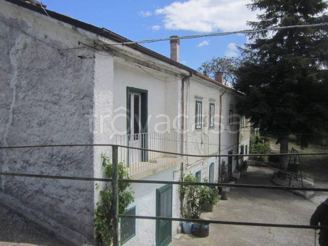 Rustico in vendita a Agnone, Molise
