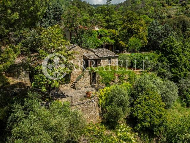 Rustico in vendita a Cortona, Toscana
