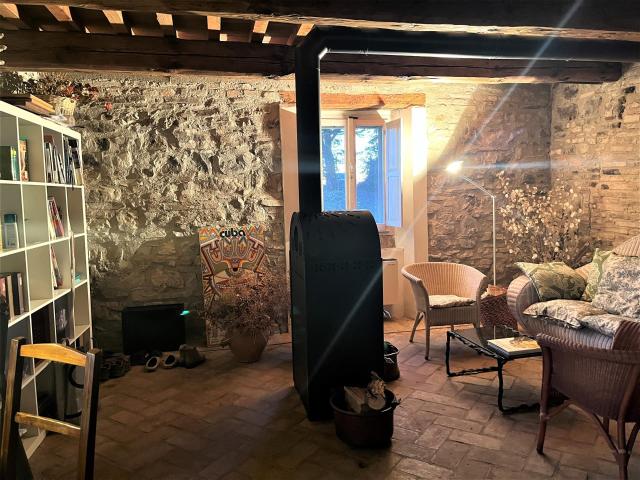 Casa in vendita a Marche, Pesaro E Urbino