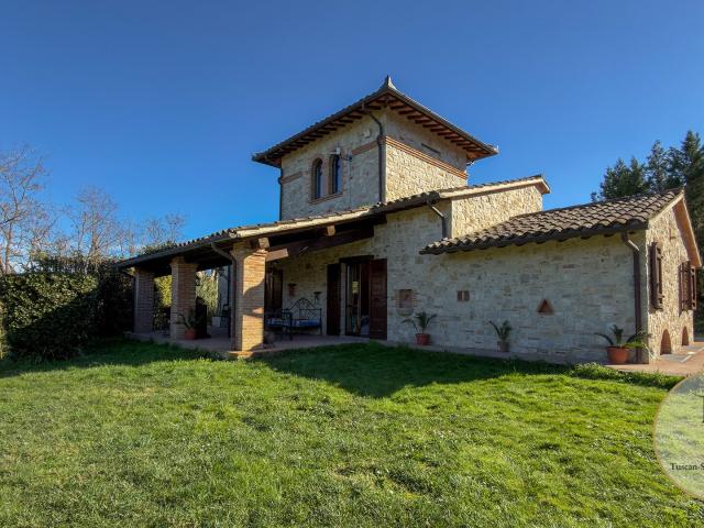 Casa in vendita a Izzalini, Umbria