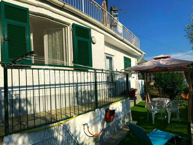 Villa Indipendente in affitto a Crova, Moneglia
