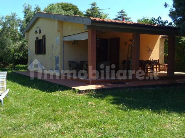 Villa Indipendente in affitto a Populonia Stazione, Piombino