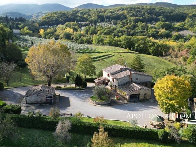 Casa in vendita a Cetona, Toscana