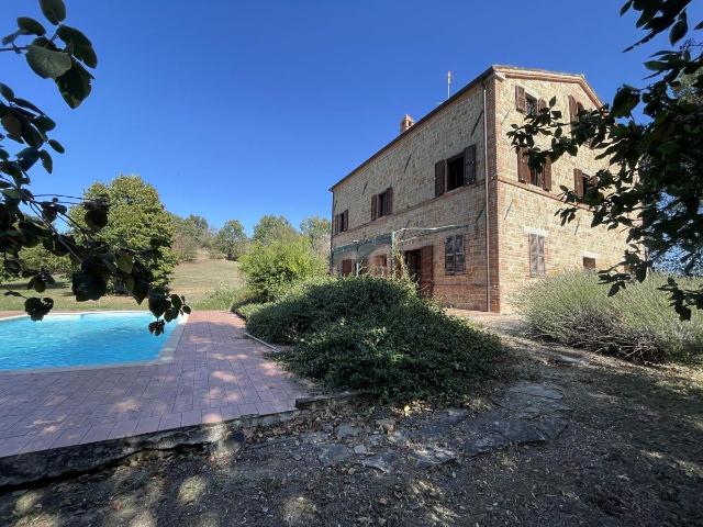 Casa in vendita a Marche, Macerata