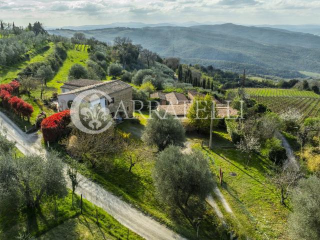 Casa in vendita a Montalcino, Toscana