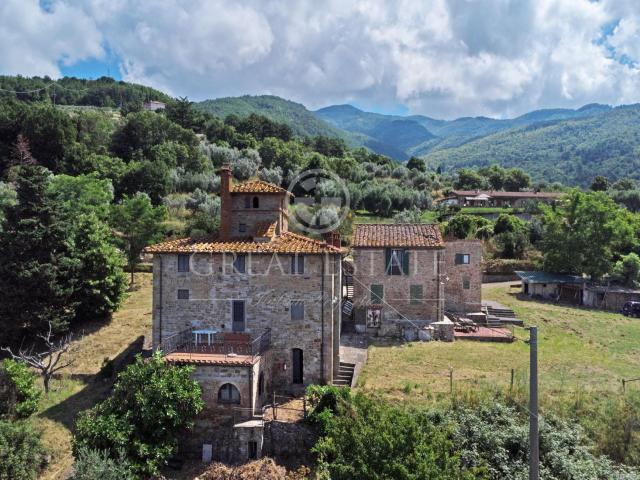 Casa in vendita a Unione di Comuni Valdarno e Valdisieve, Reggello