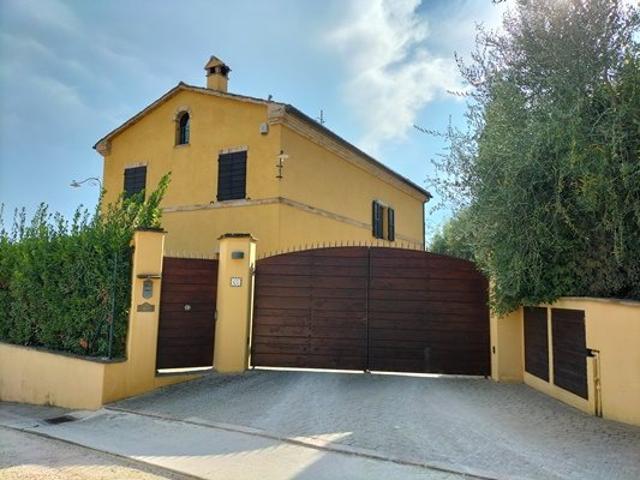 Casa in vendita a Borgo San Giacomo, Marche