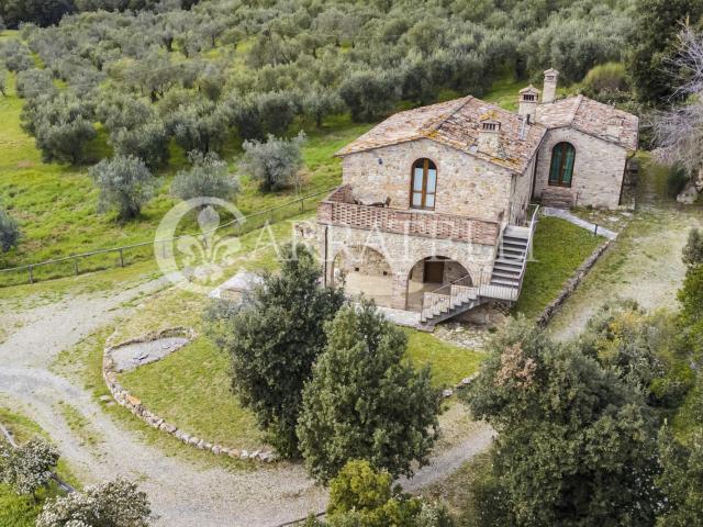 Casa in vendita a Unione dei Comuni Circondario dell'Empolese Valdelsa, Gambassi Terme