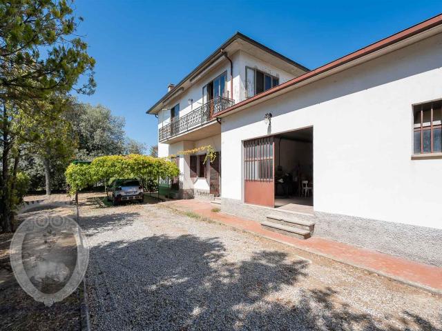 Casa in vendita a Tavarnelle-Sant'Eusebio, Cortona