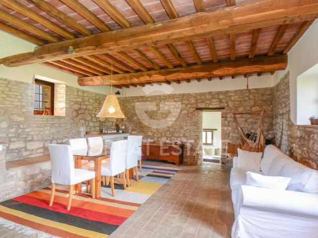 Casa in vendita a Izzalini, Umbria