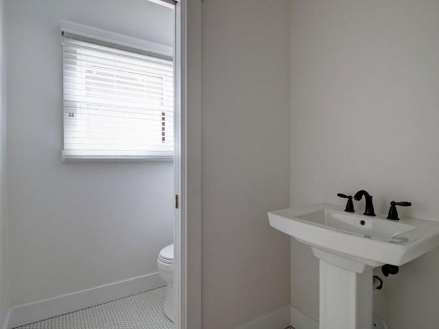 Apartment for rent in Santa Barbara, California