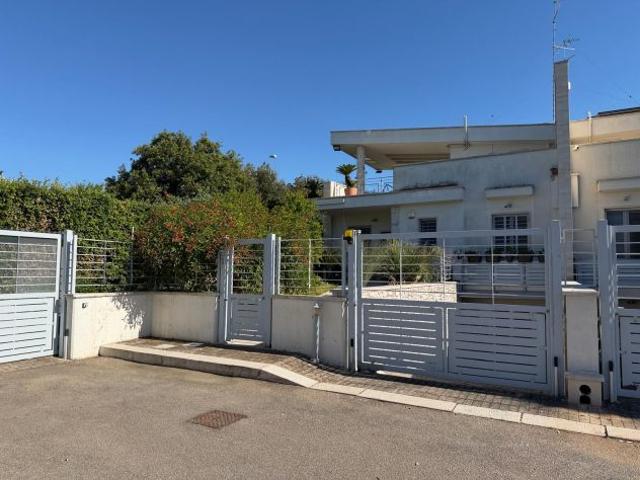 Villa Indipendente in vendita a Casamassima, Bari