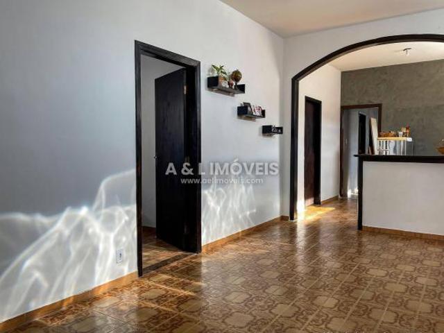 Casa venda em Região Imediata de Taubaté-Pindamonhangaba, Região Metropolitana do Vale do Paraíba e Litoral Norte
