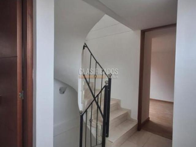 Casas, Alquiler, Chía