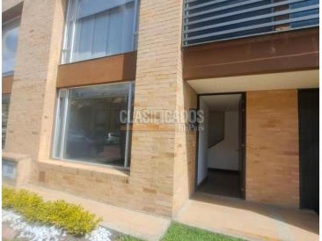 Casas, Alquiler, Chía